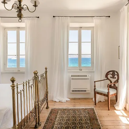 Villa Magnificent Seafront Corfu - 5 En-suite Bedrooms -the Durrells House | Historic Elegance & Modern Luxuries - Direct Access & Private Heated Pool *