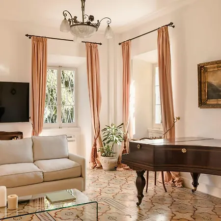 Villa Magnificent Seafront Corfu - 5 En-suite Bedrooms -the Durrells House | Historic Elegance & Modern Luxuries - Direct Access & Private Heated Pool