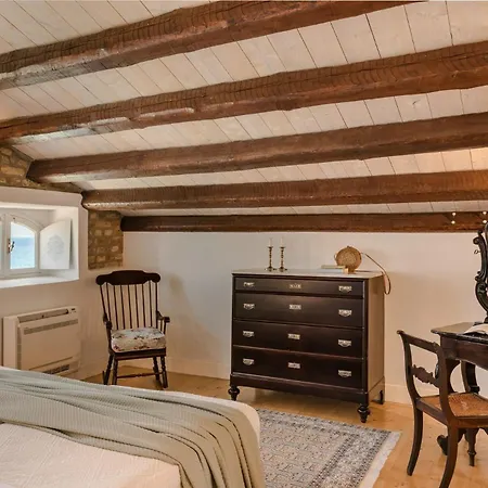 Magnificent Seafront Corfu - 5 En-suite Bedrooms -the Durrells House | Historic Elegance & Modern Luxuries - Direct Access & Private Heated Pool Kontokali