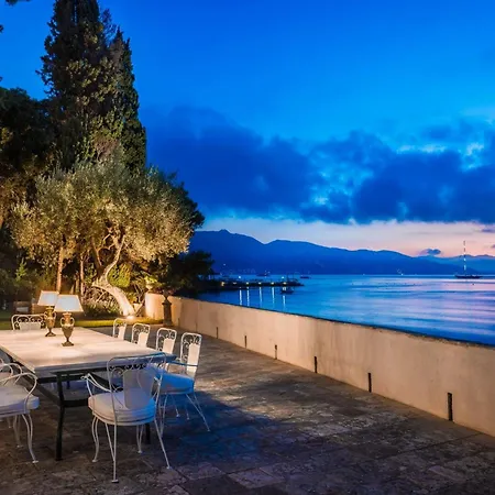 Magnificent Seafront Corfu - 5 En-suite Bedrooms -the Durrells House | Historic Elegance & Modern Luxuries - Direct Access & Private Heated Pool * Kontokali